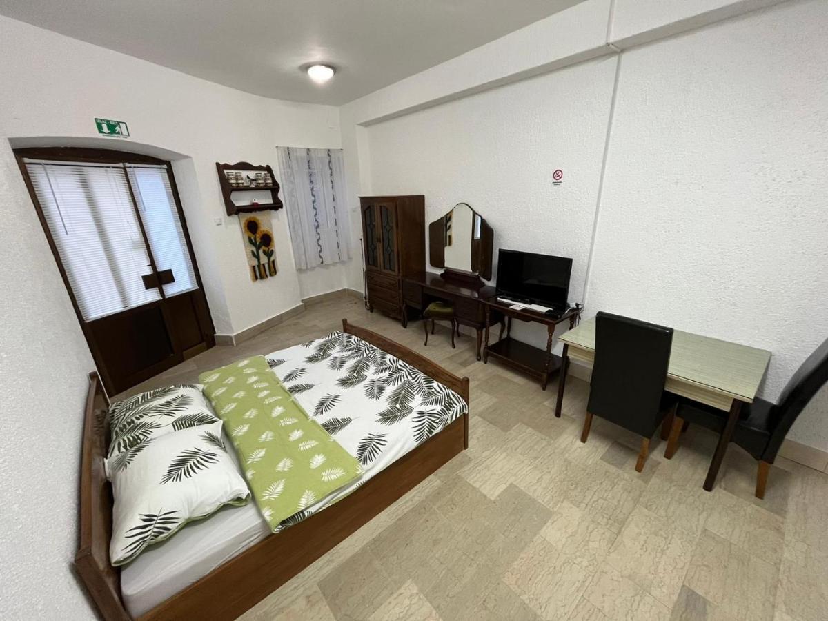 Old Town Apartment Μεντουλίν Εξωτερικό φωτογραφία