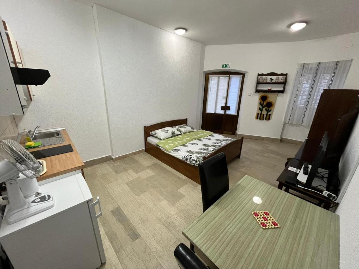 Old Town Apartment Μεντουλίν Εξωτερικό φωτογραφία